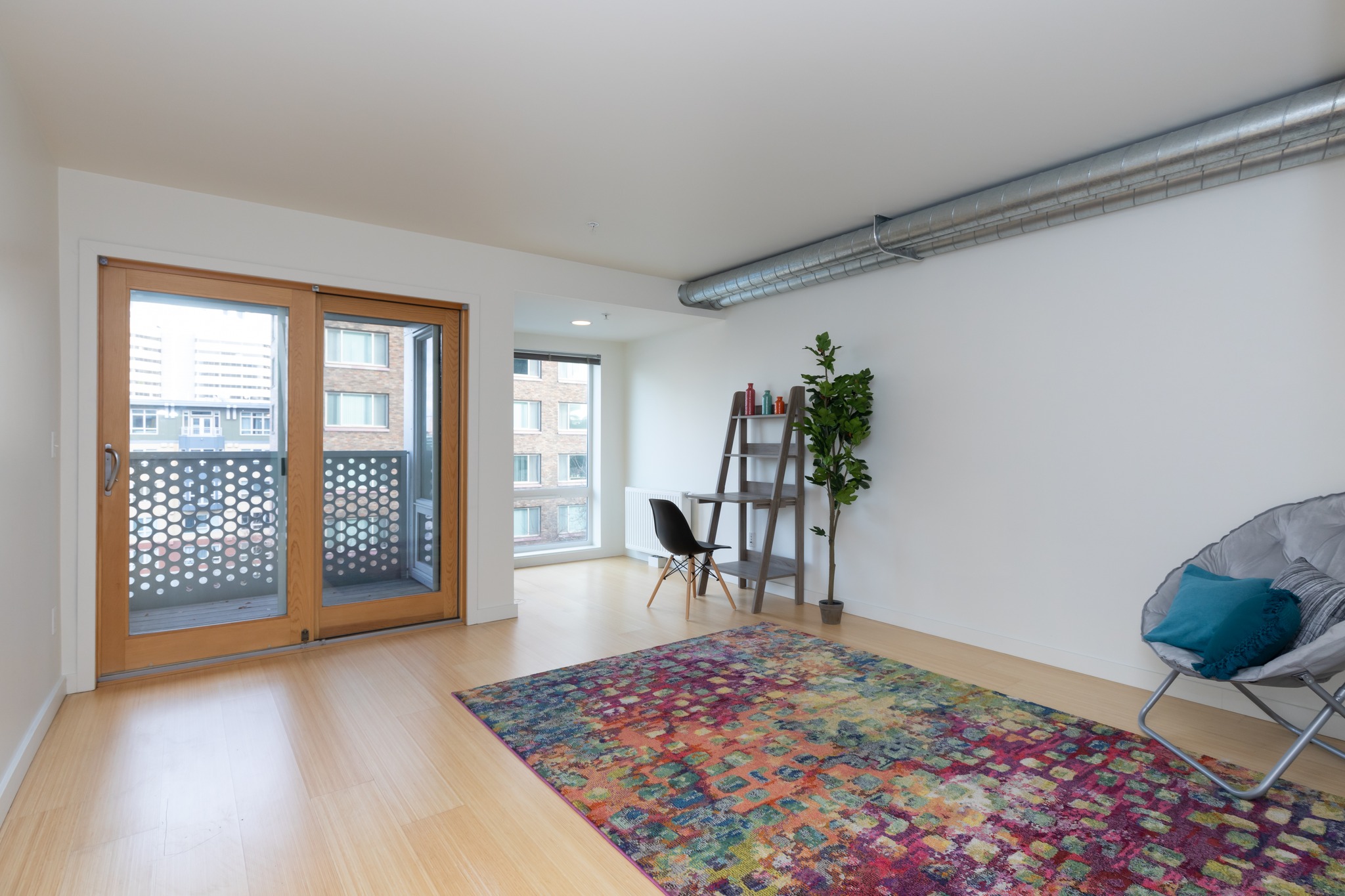 Emmons on 3rd Apartments