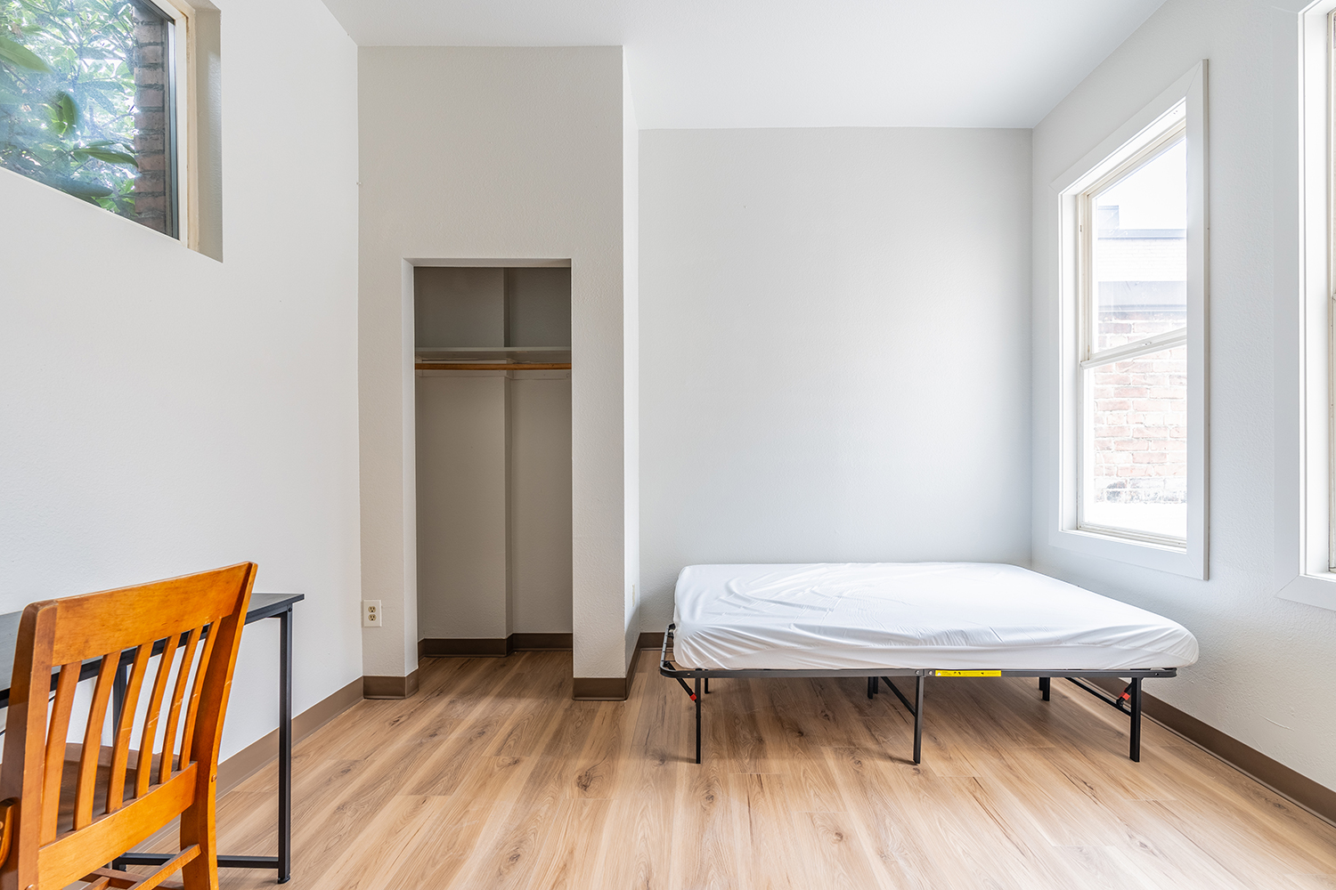 Columbia Apartments Studio 