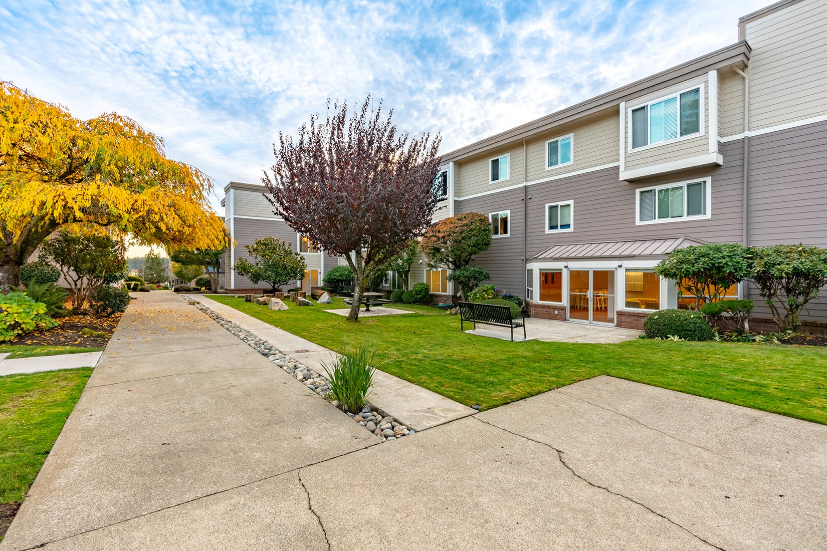 Crossroads Garden Apartments Bellevue