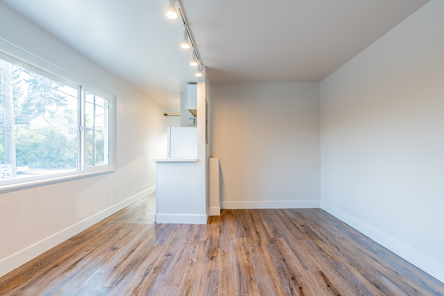 Westernaire Apartments West Seattle