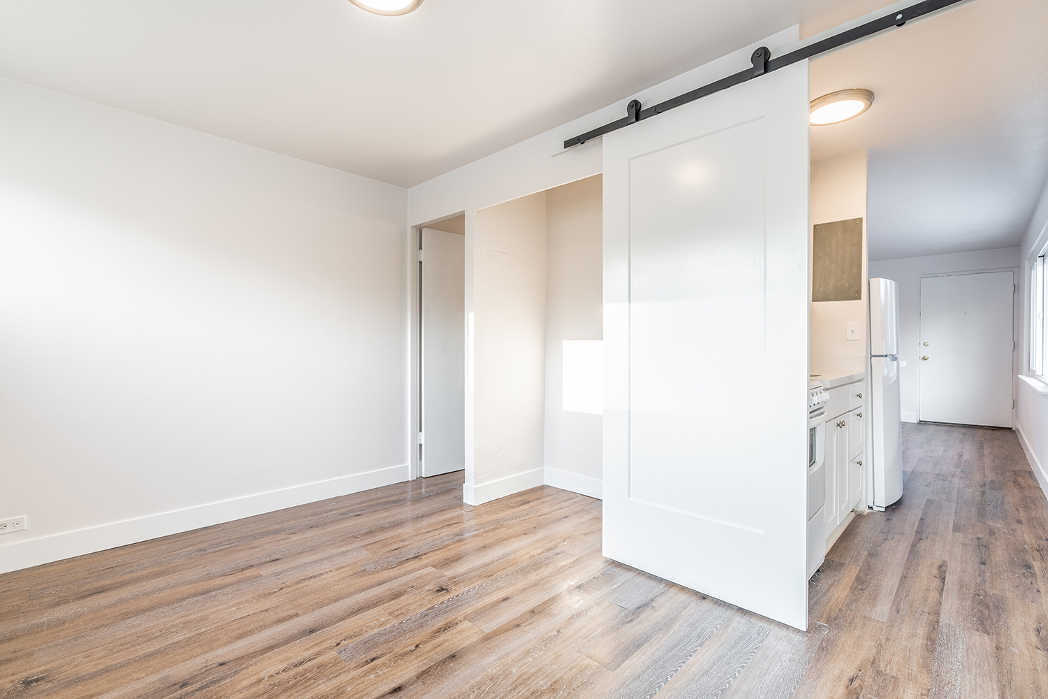 Westernaire Apartments West Seattle